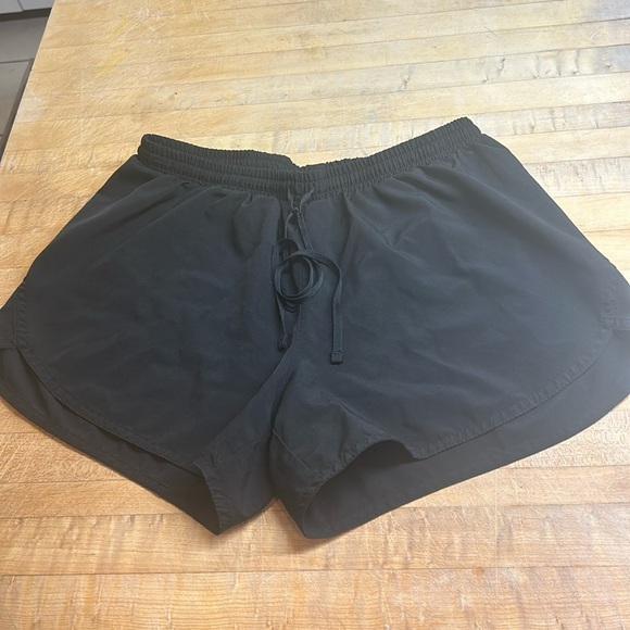 Plain Black shorts for sports - Picture 1 of 1